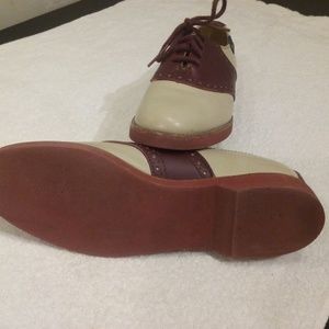 Bass Saddle Shoes - Vintage! Burgundy and Cream 6.5